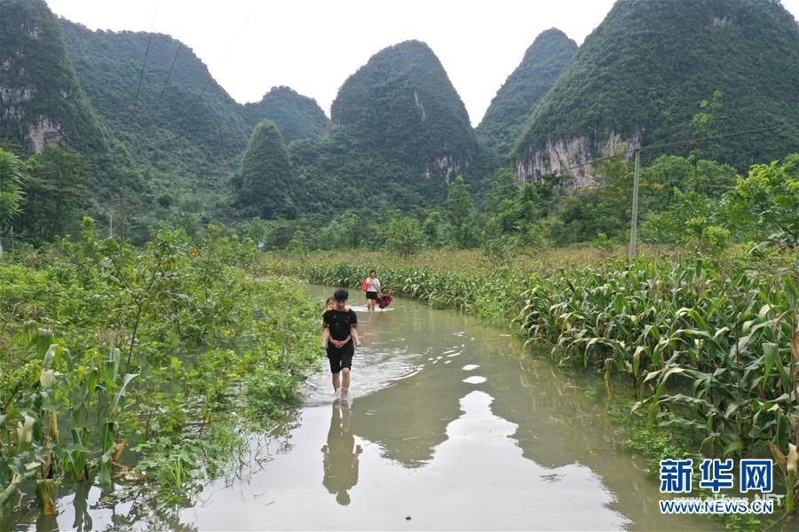 (社会)(1)强降雨致广西36万人受灾